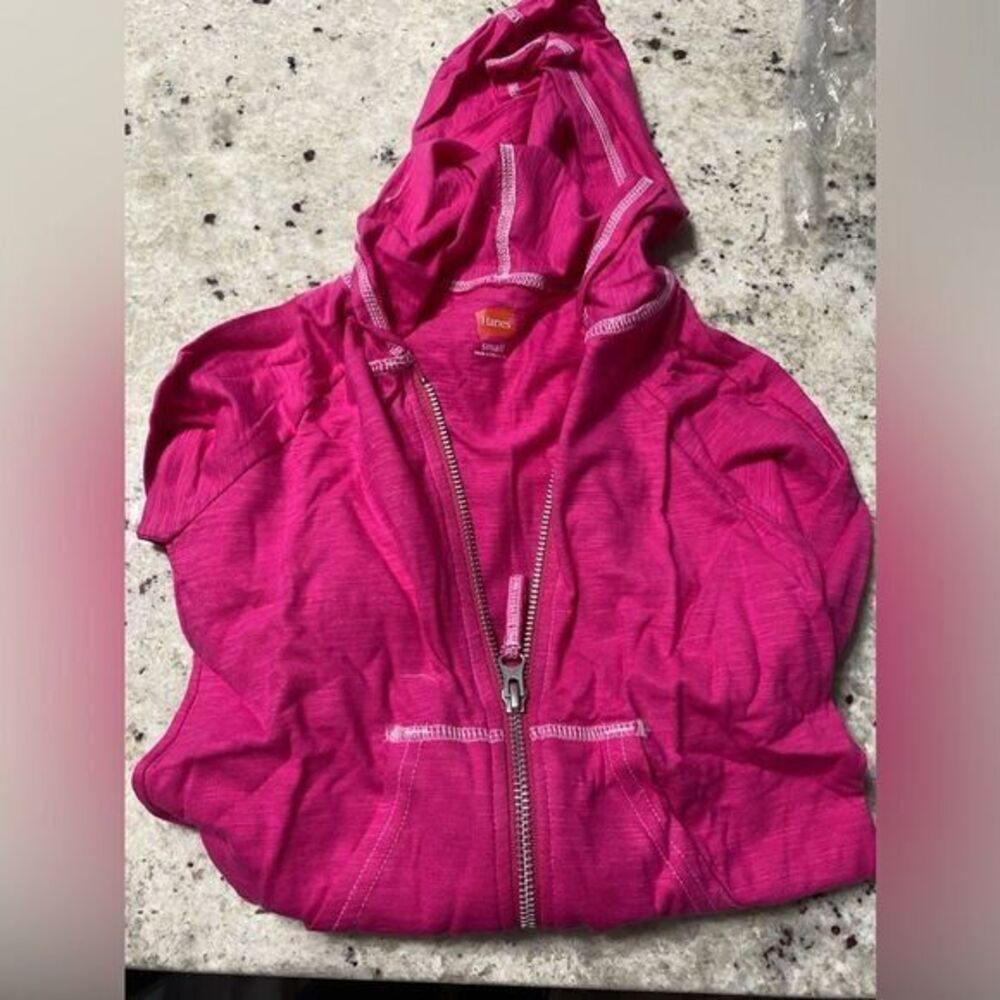 New girls ( kids) Hanes pink zip up hooded shirt size small